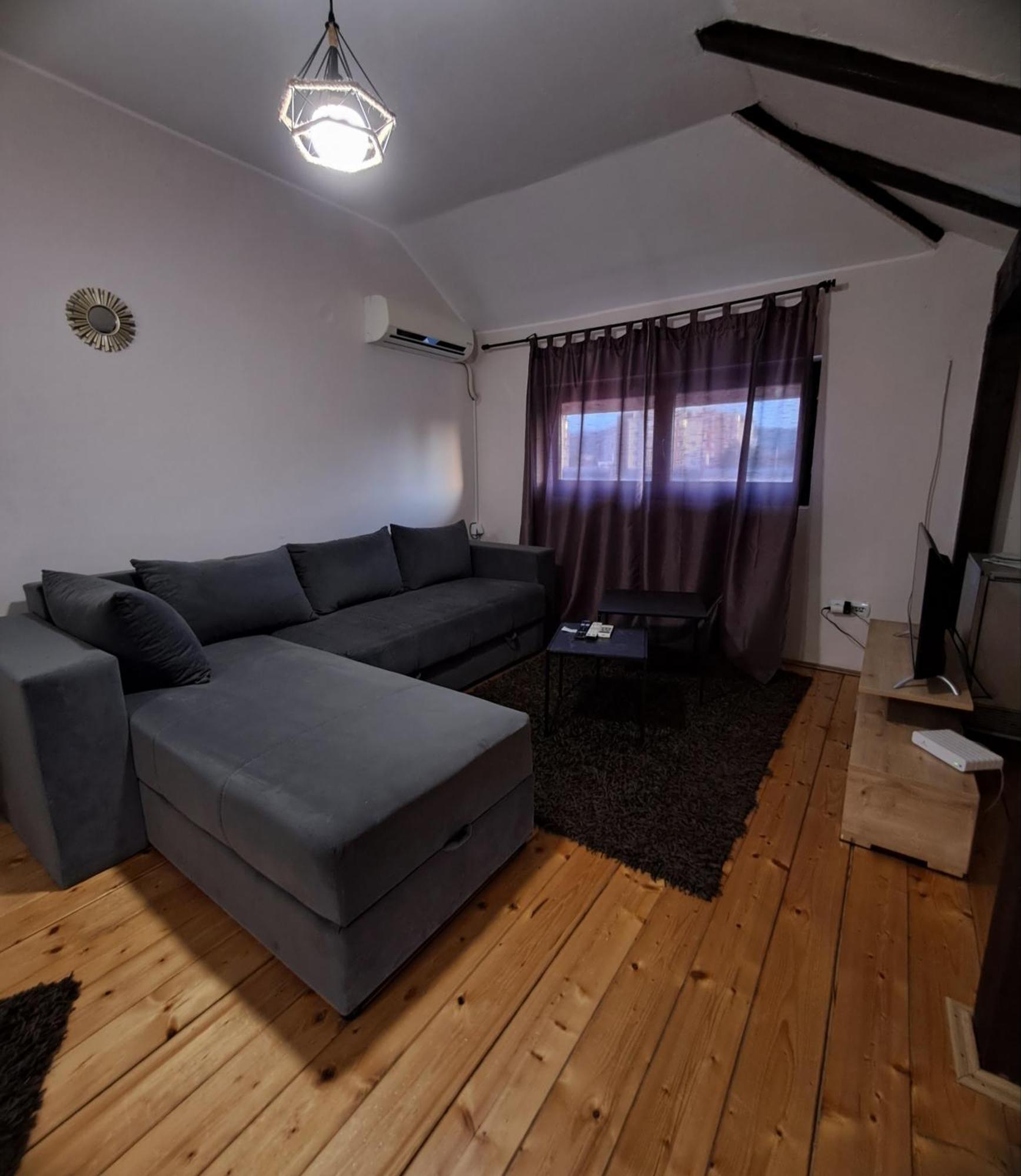 Apartament Sofi Nisz Zewnętrze zdjęcie